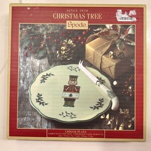 NIB Spode Christmas Nutcracker Cheese Plate and knife